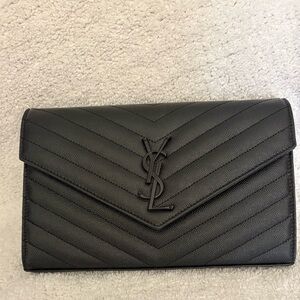 YSL Black Clutch 🖤 this Beauty has Never Ever Been Used!